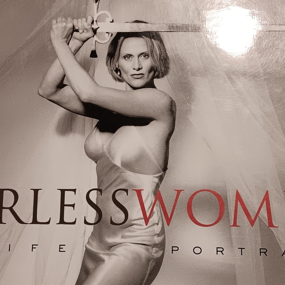 Accessories - Coffee Table Book: Fearless Women